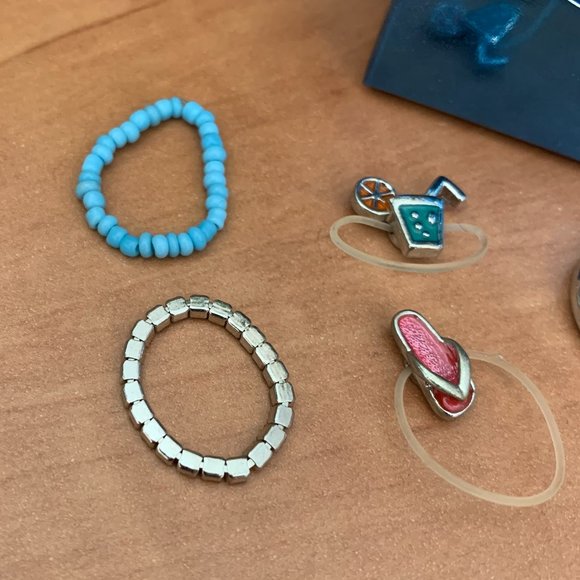 Avon 5-pack Toe Rings - Picture 2 of 3